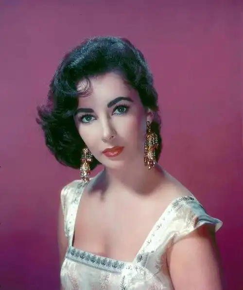 上世纪好莱坞女星年轻时颜值有多高?这些照片已经说明了一切