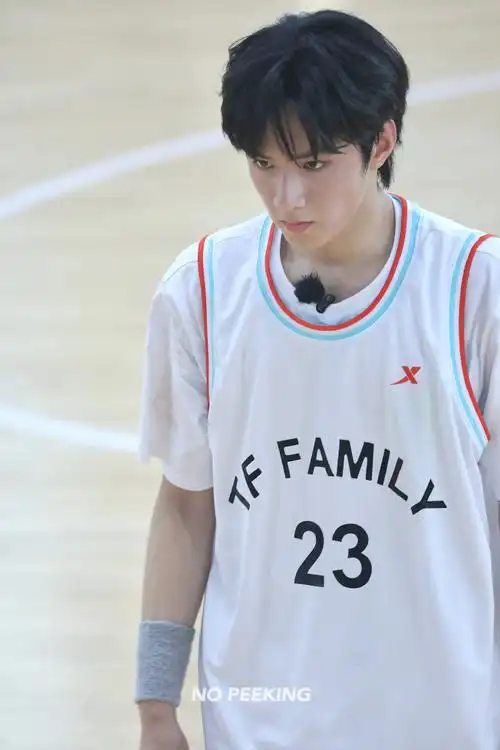 刘耀文生图匠人##刘耀文 超绝少年气