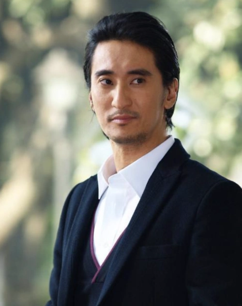 申贤俊被指苛待原经纪人13年月薪3500被妈妈当下人使唤