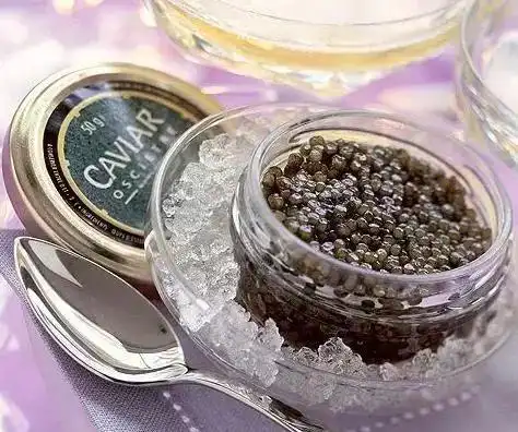 almas属于品级最高的白鲟鱼子酱,每年的产量仅8至13公斤.