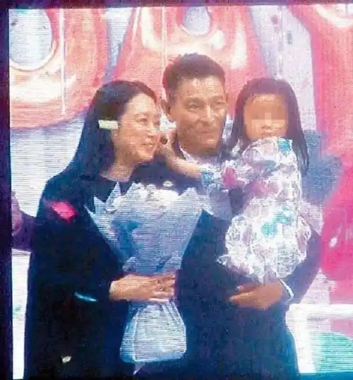 "天王女"刘向蕙:出生身价就上亿,被爸爸刘德华宠成掌上明珠_腾讯新闻