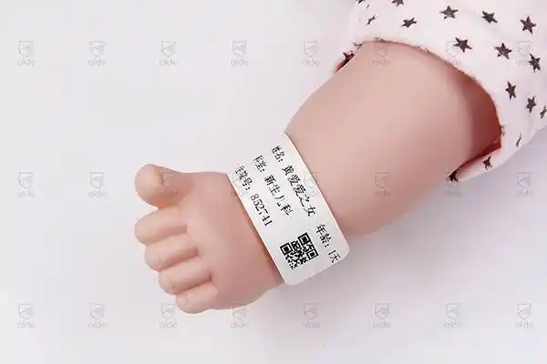 腕带戴在脚腕上原来有那么多学问_病人