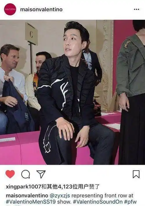 张艺兴海外人气爆棚,外国迷妹追星也疯狂,现场挤倒栏杆!