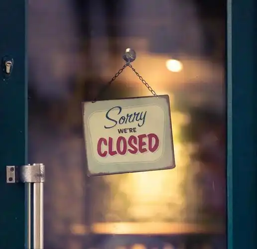 安溪一女子商场行窃被抓 等到打烊发现出不去了