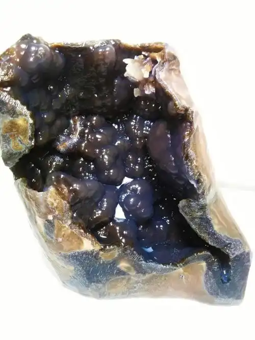 火山玛瑙奇石,晶莹剔透,奇景美观