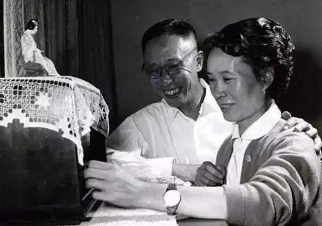 "护士"李淑贤和溥仪结婚仅5年,溥仪死后:后悔嫁他,拒绝合葬