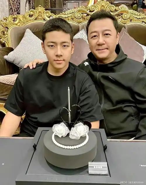 郭涛为儿子庆生,石头等比例长大,颜值超高比爹帅好多|型男|郭子睿|女