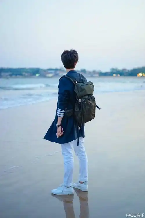 阳光帅气男生图片大全2016最新版能握紧的手就别再放开