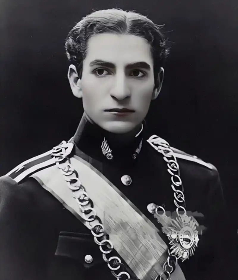 最美公主:出嫁异国王子,遭受折磨,离婚获真爱,以德报怨救前夫