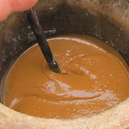 缸里酿造传世香味道独特的东北农家大酱