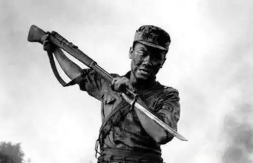 八路军虎将阻击,连砍4名日军