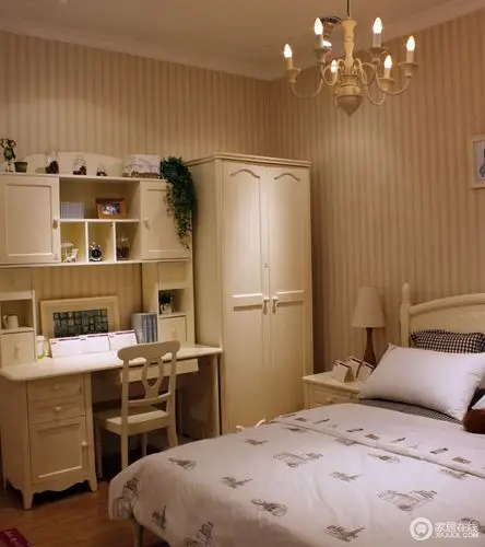 松堡王国 我爱我家至白系列 儿童家具 实木家具 儿童房设计样板间