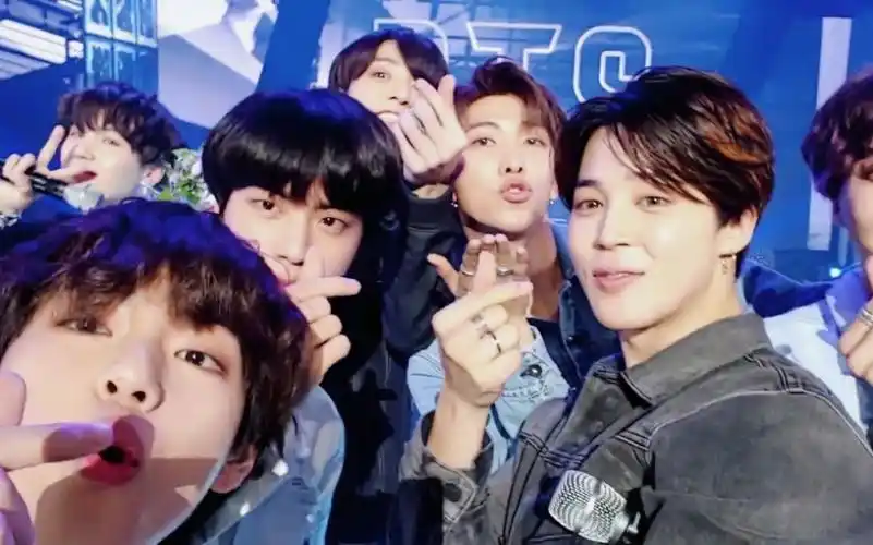 防弹少年团180601kbsmusicbank打歌舞台btsfakeloveairplanept2