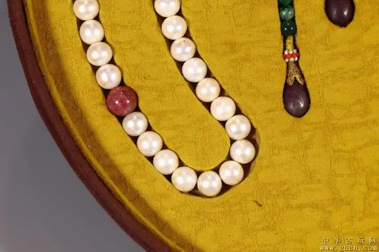 清代,珍珠108籽朝珠一盘