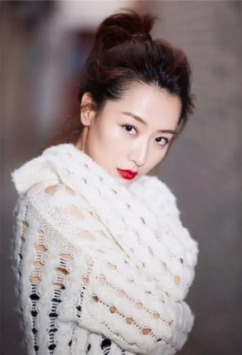 白冰西北政法大学校花京城四美之一漂亮性感的宅男女神