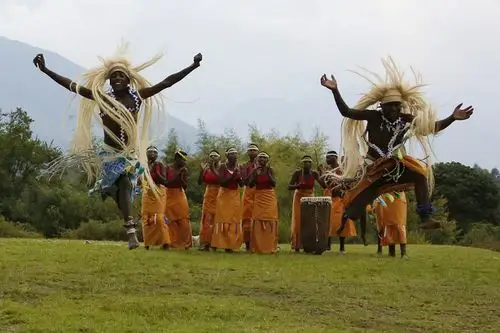 狂放刚劲的非洲舞蹈-卢旺达游记 - 晓林视界 - 晓林视界的博客