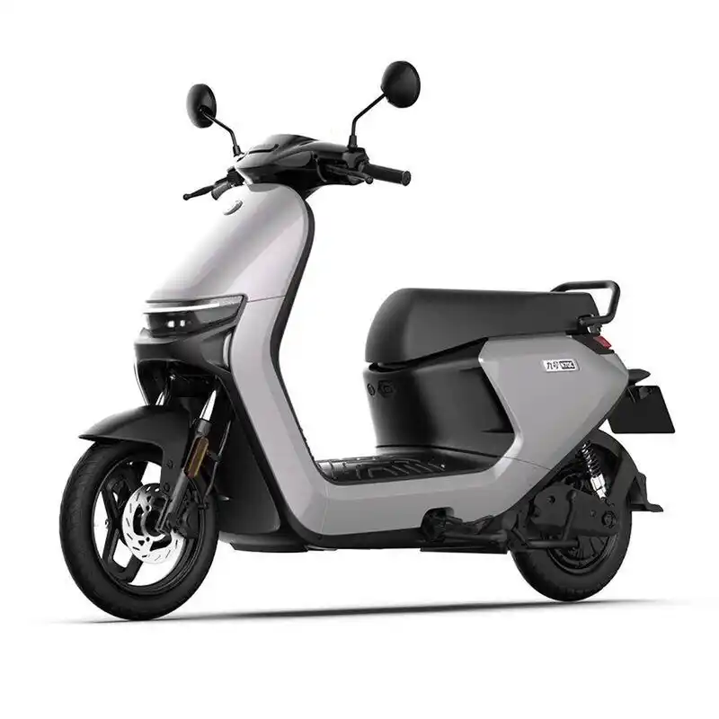 ninebot九号电摩n70c 前蝶后鼓刹车配置,智能光感,led矩阵式大灯,昼夜