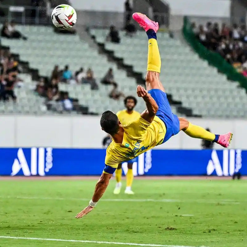 c罗多大年纪了,这个岁数还能高质量完成倒挂金钩的射门?