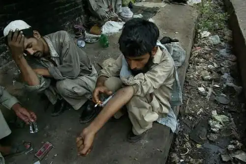 巴基斯坦吸毒者震撼纪实