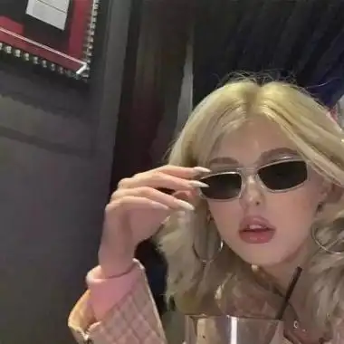 欧美女头像ins高质感辣妹酷酷的 高清女头超酷网红必备头像合集_女生