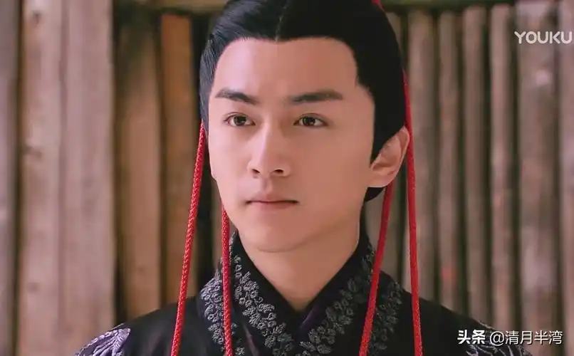 经得起全束发考验的古装美男金发古装美男