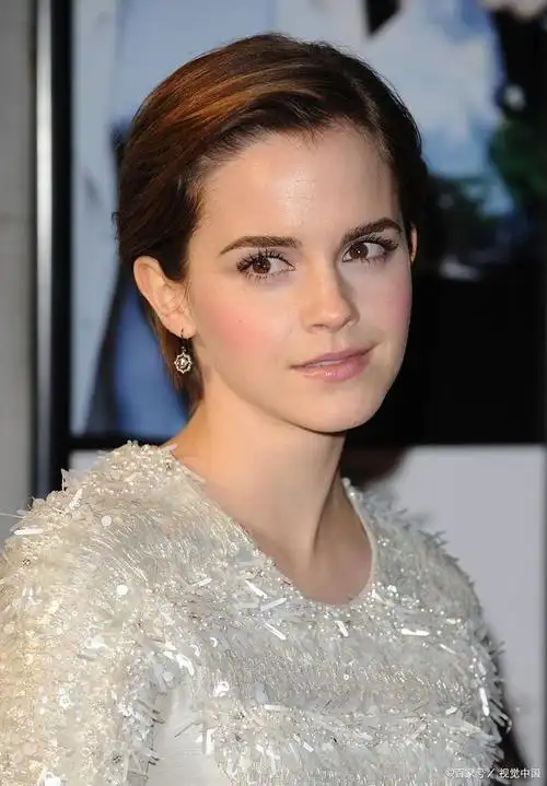 她就是那个让我们心动过的「赫敏·格兰杰」,艾玛·沃特森.