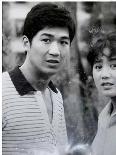 米家山和潘虹离婚后无儿无女对离世父亲有愧今和前妻当亲人