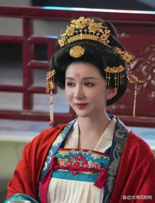 这位女子便是我们今天的主角——娄艺潇.