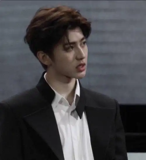 求男艺人头像只要帅哥