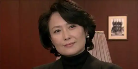 本是《渴望》女主角,错过后又因另一剧走红,二婚嫁圈外人很恩爱_左翎