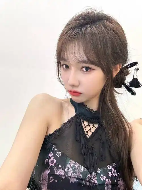 宋昕冉旗袍美少女