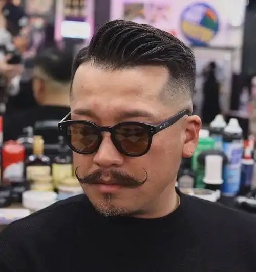 男士两边铲短发发型 铲青头清爽又干练_时尚男发 - 美发站