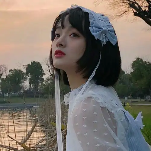 有哪些好看的适合女生的微信头像?