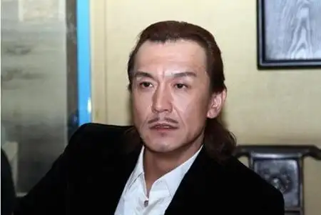 八字胡的男人命运如何 从面相看他们未来的命运 - 风在香茶网