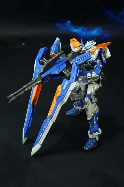 异端系机体是巴巴托斯之前,机械感最强的高达机体之一