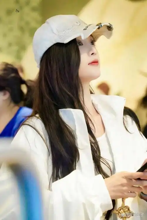 姐姐颇有韩女团风范白到发光曾是火箭少女101颜值担当