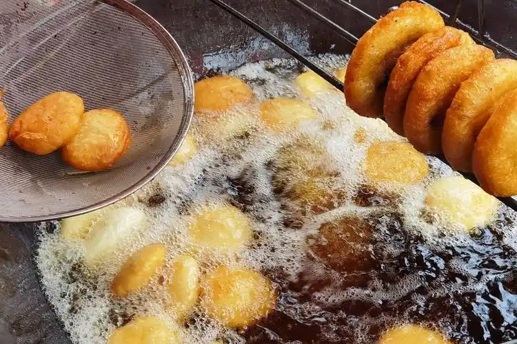 山西农民大哥研创脆皮油糕,外脆里嫩生意火爆,1天