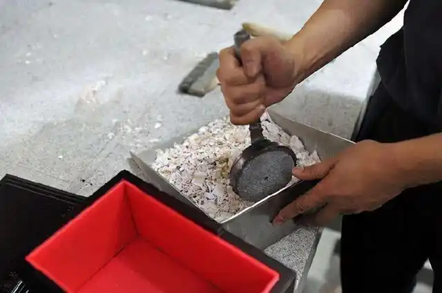 那些被亲人放弃的骨灰,殡仪馆是如何处理的?火化过程又是怎样的