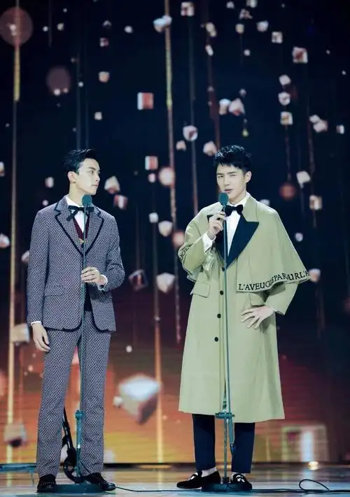 吴磊刘昊然同框太惊艳!网友:脑补一万次偶像剧剧情