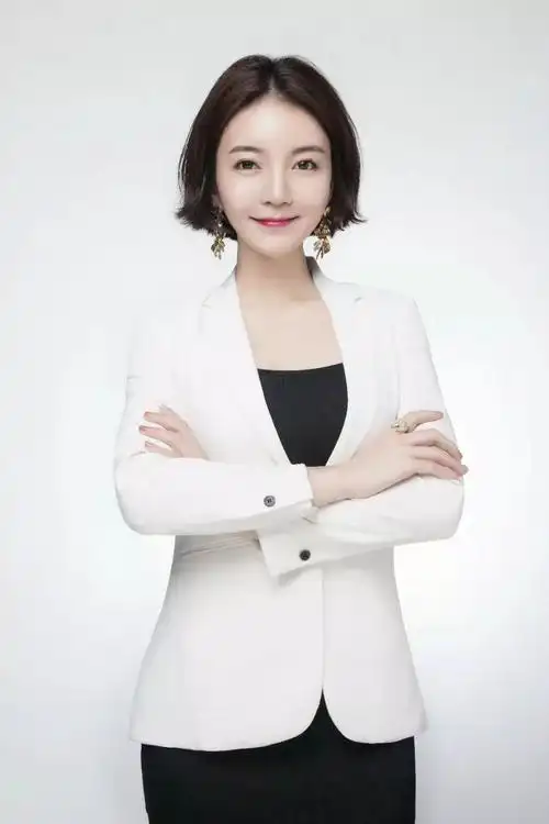 我的天呐毒舌级女皇来了语不惊人死不休