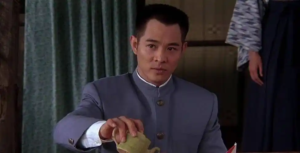 李连杰经典电影《精武英雄》,二十多年过去了,还记得山田光子吗_陈真