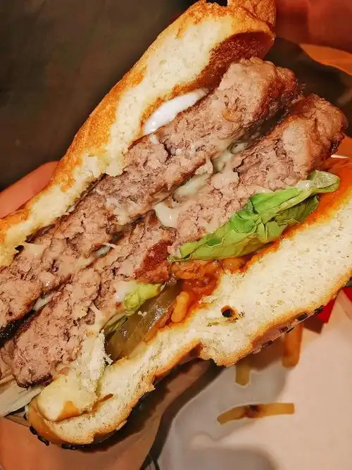 麦当劳黑金安格斯双层牛肉堡