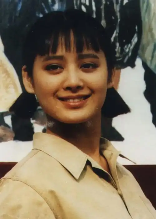 宁静个人资料简历(和姜文传绯闻,25岁嫁给美国前夫,50岁依旧我行我素)