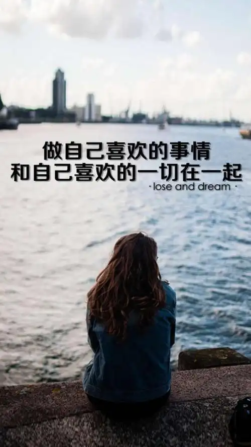 强大外表也很重要微雕邱立东曾说过25岁的女人面部慢慢开始发生法令纹