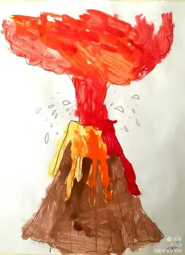 以上是两幅火山喷发的作品,一幅是彩纸粘贴画,一幅是颜料涂抹的