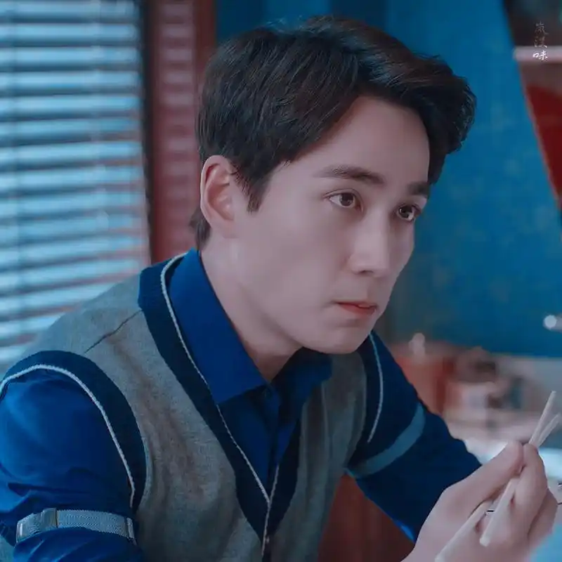 今天是朱一龙的小笼包诞生纪念日,也是《镇魂》开播五周年.