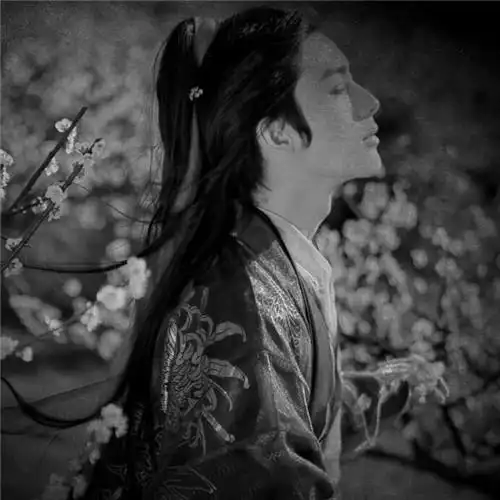 黑白古风男生头像真人