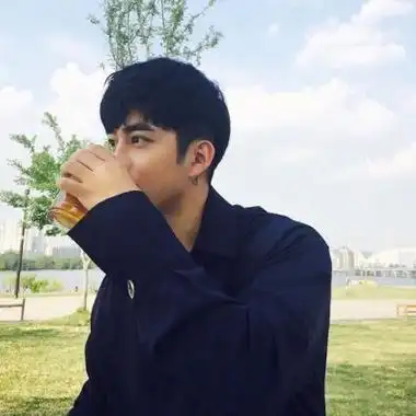 超帅气的侧脸男生头像你的侧脸帅到无药可救