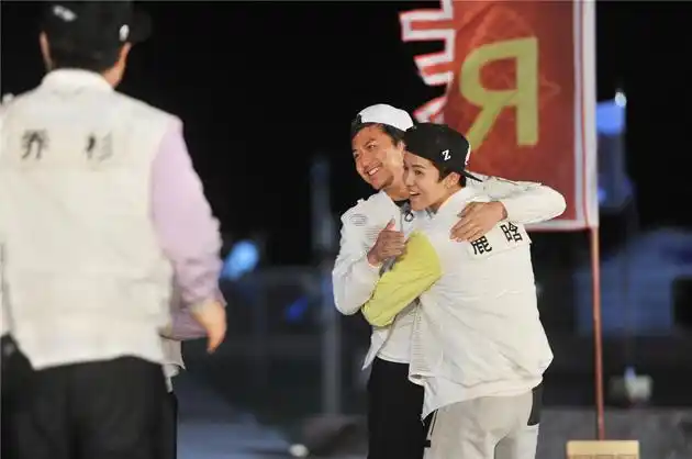 《跑男4》收官!邓超ko李晨成"最强者"
