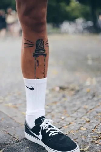 欧美 意境 潮流 时尚摄影 纹身 街头 滑板 黑白 -size:4.